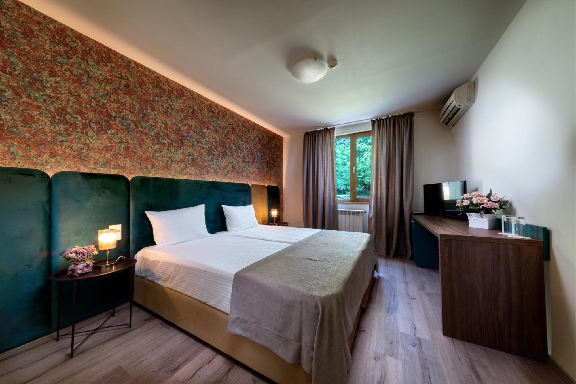 Park Hotel Kaylaka Pleven Exterior photo